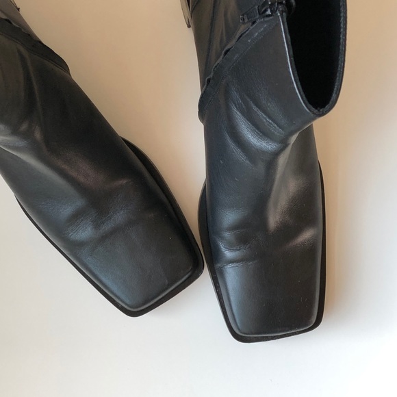 FW19 Zara Square Toe Heeled Boots in Black - Picture 4 of 5